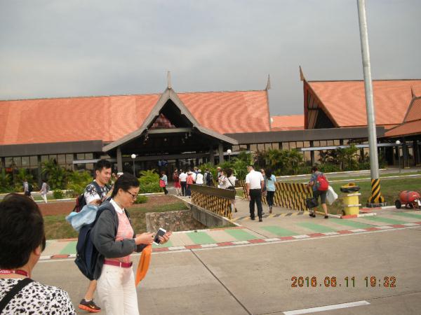 �A���R�[�����b�g�ւ̋�`